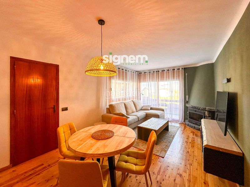 Foto 57d0119b-cb33-421f-93f3-74a56520e366. Rent flat with heating parking in Alp