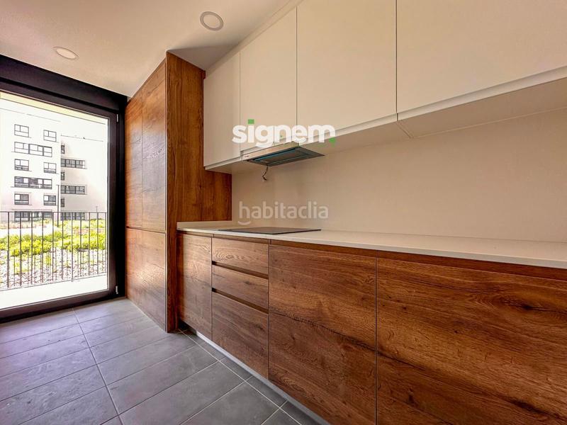 Foto 5ca17629-daa4-46b0-8530-958e7be23a70. Flat in concordia 63 in bases de Manresa - carretera de santpedor Manresa