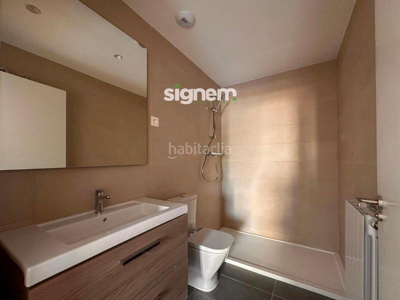 Foto a2dc9b9f-a294-413e-a87e-45040f393d77. Flat in concordia 63 in bases de Manresa - carretera de santpedor Manresa