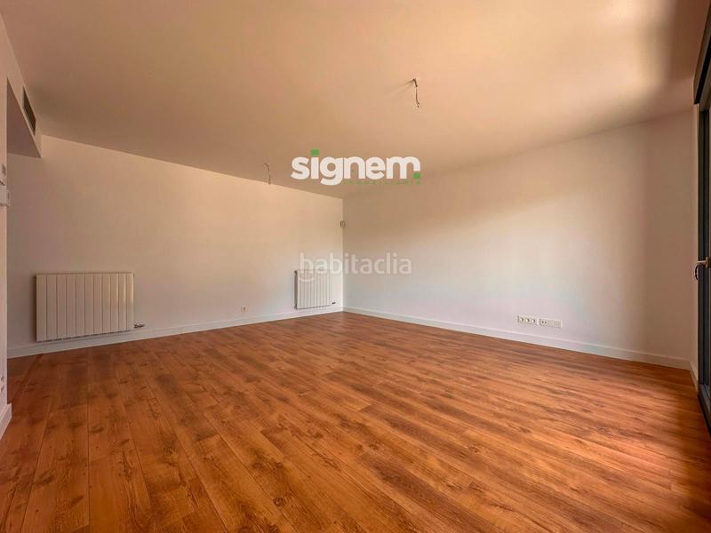 Foto ead25b79-fbc7-41d6-a25b-b5d5c572a920. Flat in concordia 63 in bases de Manresa - carretera de santpedor Manresa