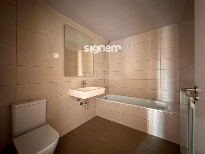 Foto fd415a83-a676-45ae-a601-11a89dbe52fd. Flat in concordia 63 in bases de Manresa - carretera de santpedor Manresa