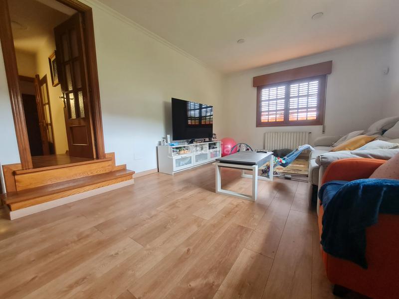 Foto 331ff8d2-1429-4b64-8ef5-a81dce17256c. Chalet en borraxeiras 3 vivienda en mende en As Lagoas Ourense