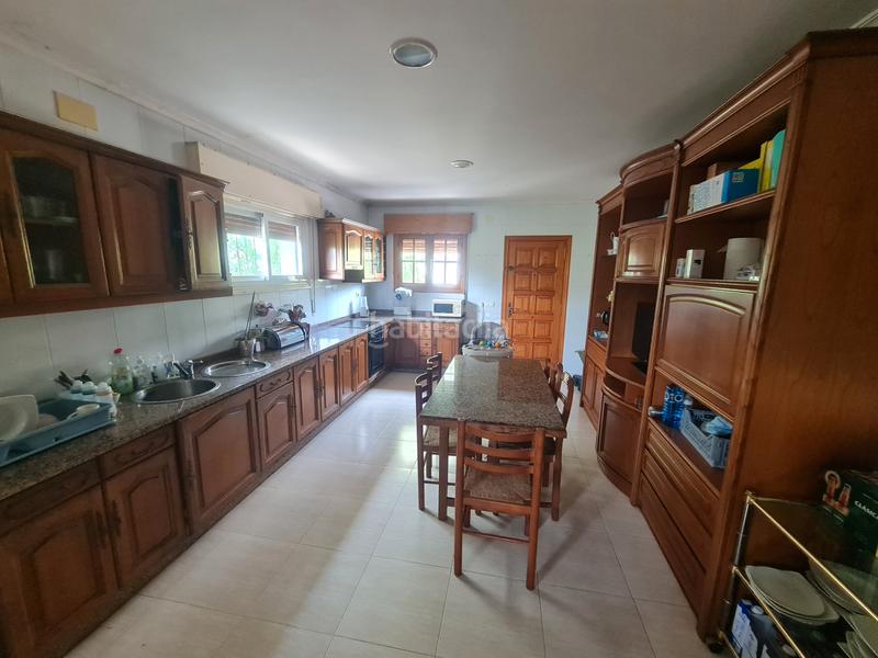Foto 385a9b90-bbec-427b-a636-01d107016812. Chalet en borraxeiras 3 vivienda en mende en As Lagoas Ourense