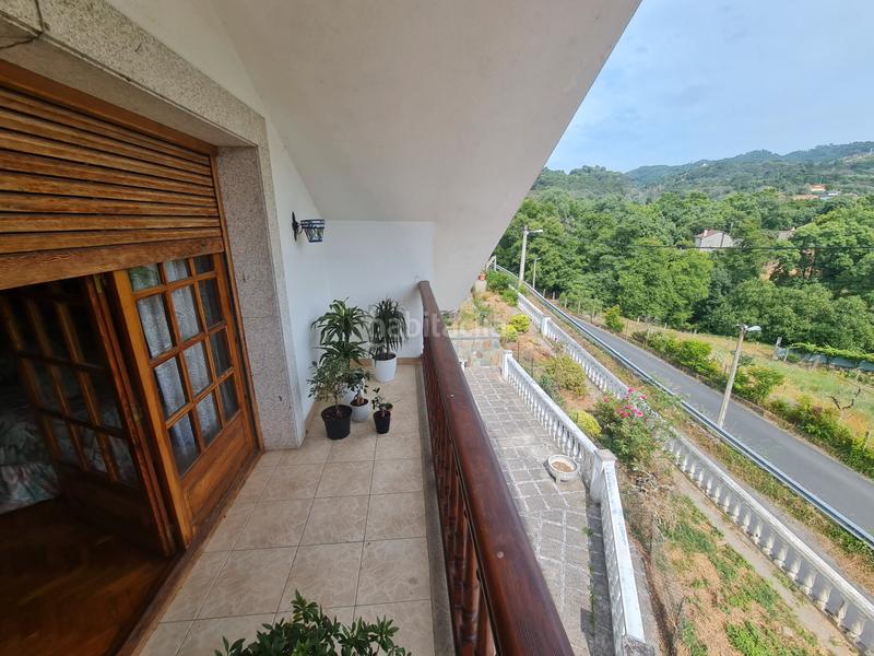 Foto d2f02e63-7e9b-4fe9-ba0d-baa1f2396d1d. Chalet en borraxeiras 3 vivienda en mende en As Lagoas Ourense