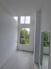 Local Comercial en Rúa Ervedelo 15