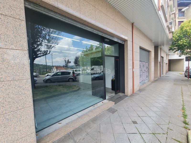 Foto 4dae226e-e6bc-4611-9b6c-cfbba681eba0. Lloguer local comercial a avenida otero pedrayo 42 a Ourense