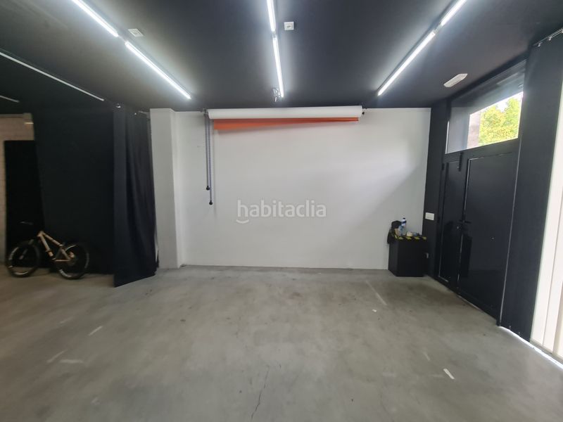 Foto 73e514ab-37c0-48f3-bf59-097736cf9236. Lloguer local comercial a avenida otero pedrayo 42 a Ourense
