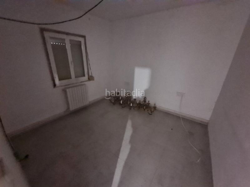 Foto 37bf013c-cbb6-43d0-9e14-d4efd50361df. Casa in Universidad Ourense