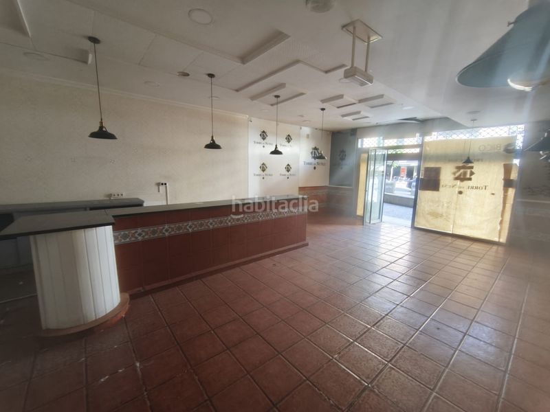 Foto d7564193-f814-4e12-826d-288a0f2884bc. Lloguer local comercial a avenida de santiago 41 a Ourense