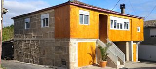 House  Lugar gundias. Casa en pereiro de aguiar