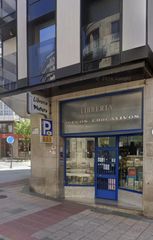 Local Comercial a Rúa bedoya 13. Local centro de la ciudad