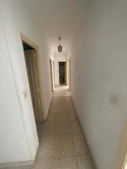 Etagenwohnung  N/a