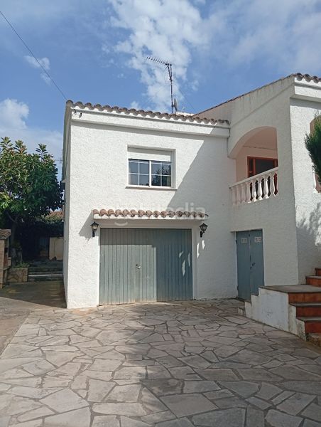 Foto 5dfaf832-acaa-4999-b2ca-d4504f74d90e. Casa amb xemeneia a El Balcó-Jaume I Oropesa del Mar