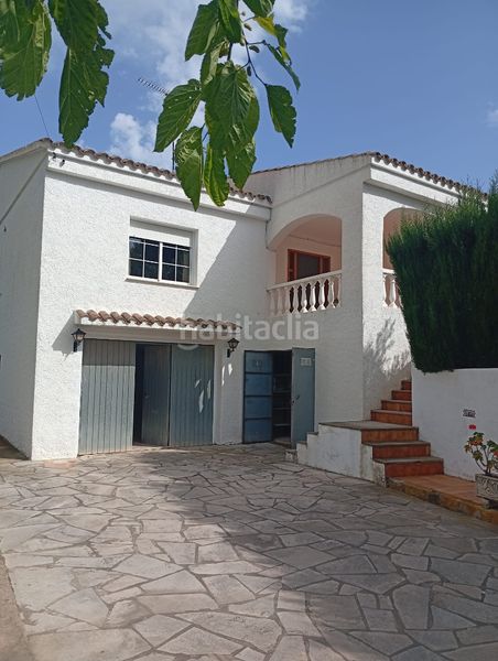 Foto 74c9e393-a60c-496f-aaef-7dfa40e449bd. Casa amb xemeneia a El Balcó-Jaume I Oropesa del Mar