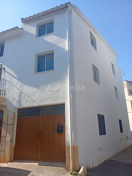 Foto 0d6aff5e-1dd2-4001-88b5-9f7aaa158ae9. Casa amb xemeneia calefacció aparcament a Albocàsser