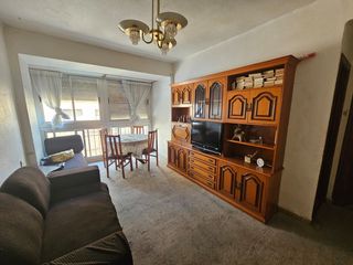 Flat  Carrer de concepción arenal. Se vende piso con ascensor próximo al corte ingles !!