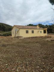 Casa  N/a. Se vende masia  y tres amplias parcelas con arboles