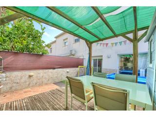 Casa adosada  Mont calvari. Exclusivo chalet adosado en santa maria  eixample sud, cubelles