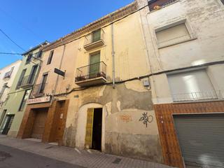 Edifici  Aigua. Finca histórica a reformar en pleno corazón de vilanova i la gel