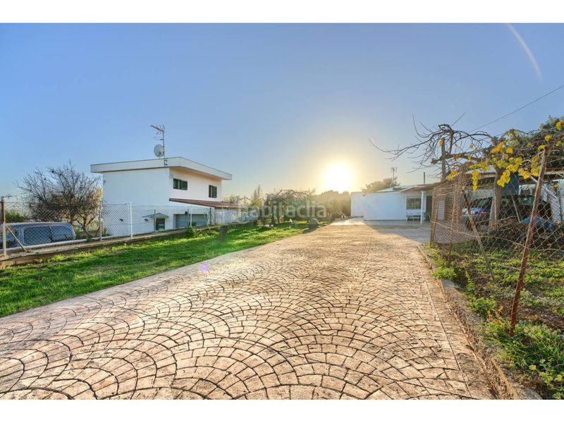 Foto 0b5f9981-b7a4-4103-aa60-ae105e890eb8. Casa amb aparcament a Nord Vilanova i la Geltrú