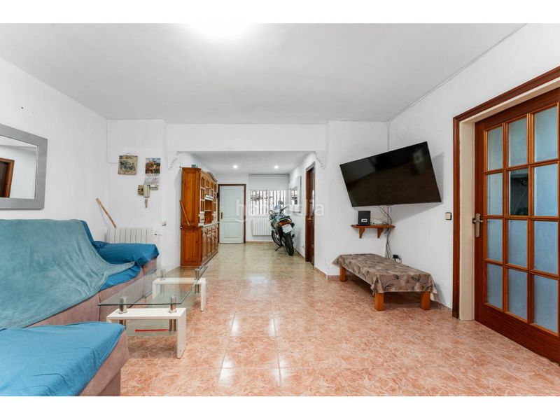 Foto 42aa2b98-c6a6-4c66-a2ff-db8fd5810847. Casa amb aparcament a Nord Vilanova i la Geltrú