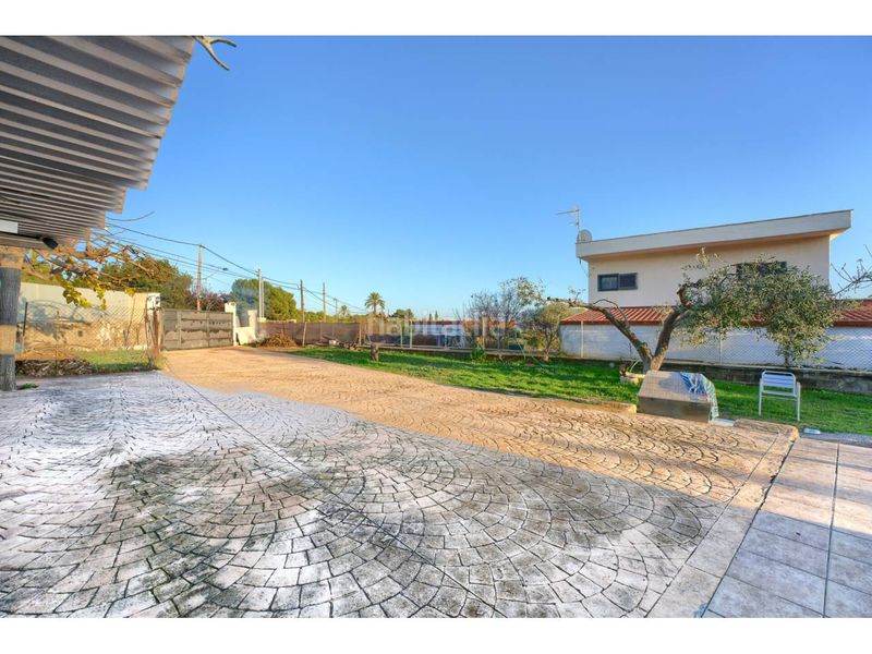 Foto 9cc3d6a6-adcc-4bc4-9e1c-a00eba4b4613. Casa amb aparcament a Nord Vilanova i la Geltrú