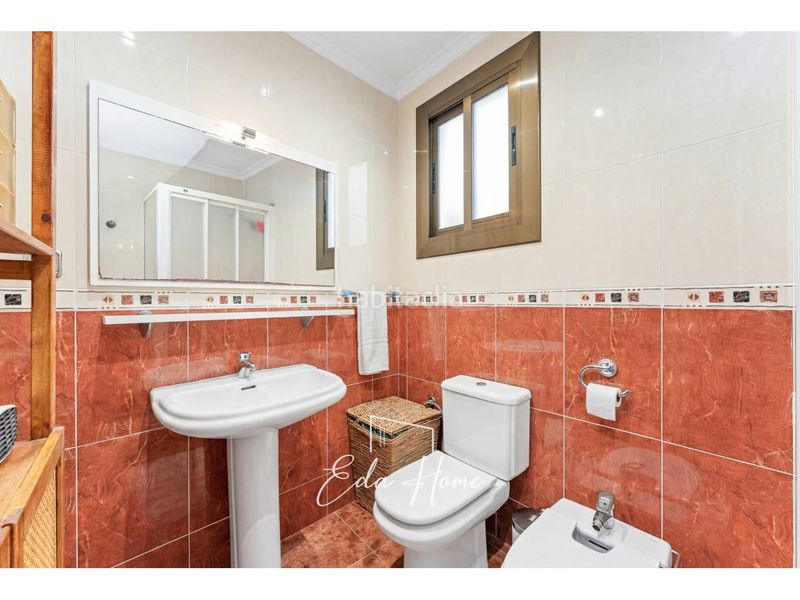 Foto 13f132a9-5a4a-453e-b44b-26bcbcef0cad. Dúplex a Sant Climent de Llobregat