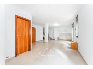 Geschäftsraum  Calle fuensanta. Local dúplex de 135 m con patio privado en vilanova nord