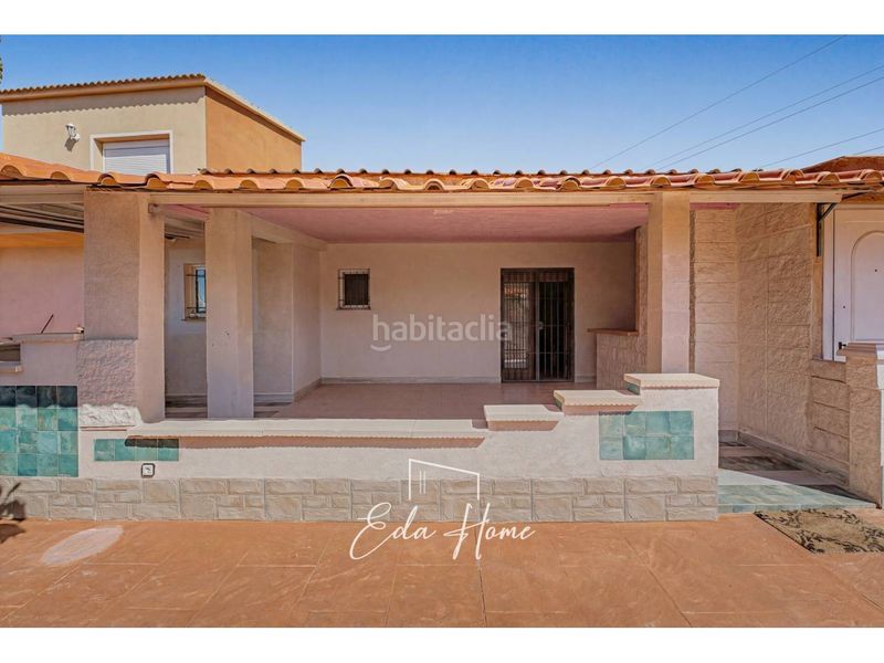 Foto ad9dffdd-ecdf-4afe-9568-400b5016c051. Casa a Nord Vilanova i la Geltrú