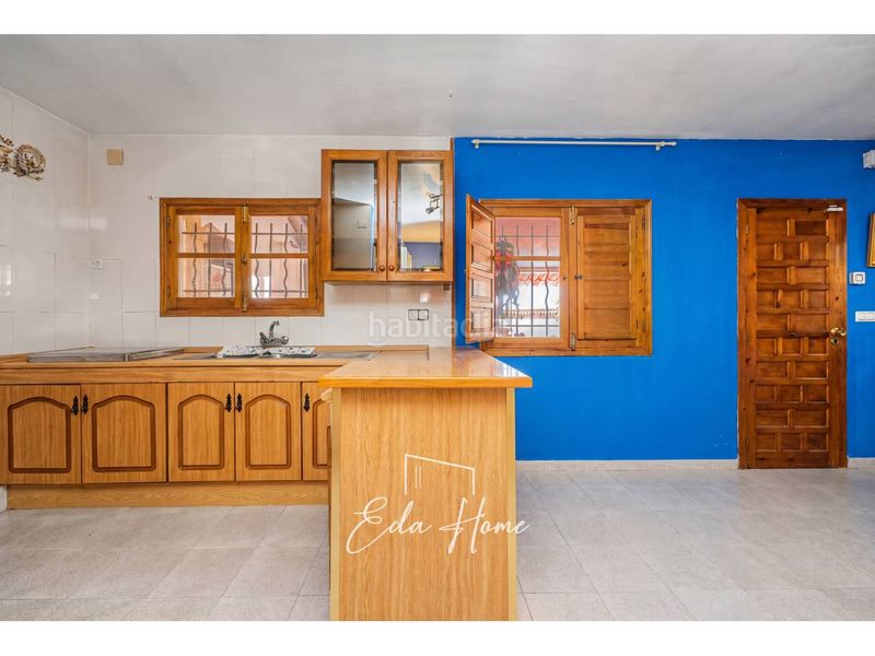 Foto bdc99c14-2949-472f-aa18-43778a73a966. Casa a Nord Vilanova i la Geltrú