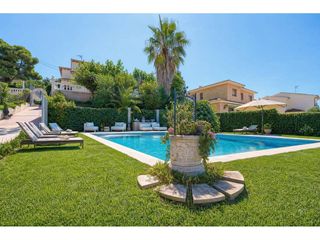 Chalet  Calle mar cantàbric. Exclusiva vivienda con vistas al mar y posibilidad de dos vivien