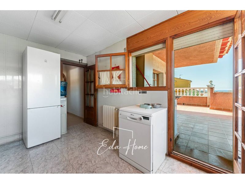 Foto de183224-4a0b-49f4-9e91-e847d9e7d190. Xalet amb calefacció aparcament a Cunit residencial Cunit