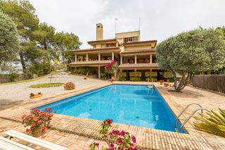 Chalet in Calle Cresta del Gallo 80