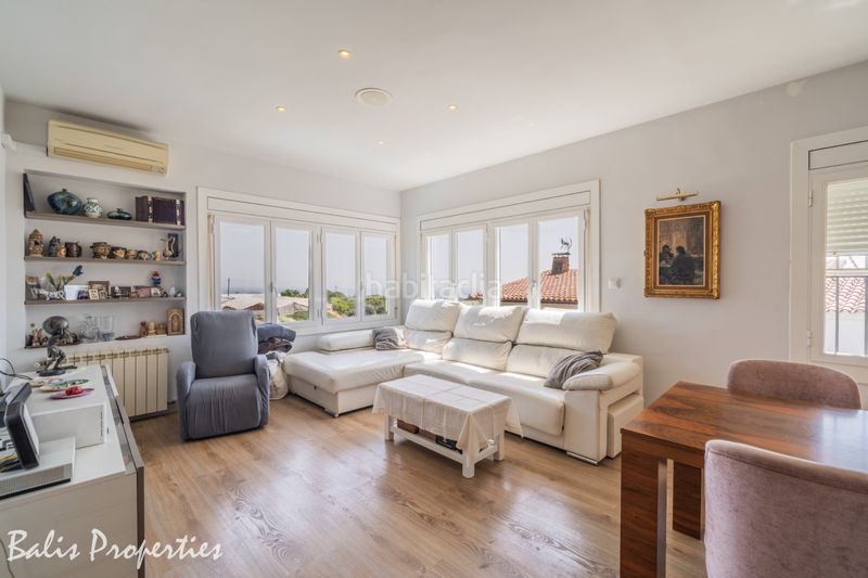 Foto 296c3344-3729-452d-af64-119e59496bbd. Casa con camino riscaldamento parcheggio piscina in Cabrils