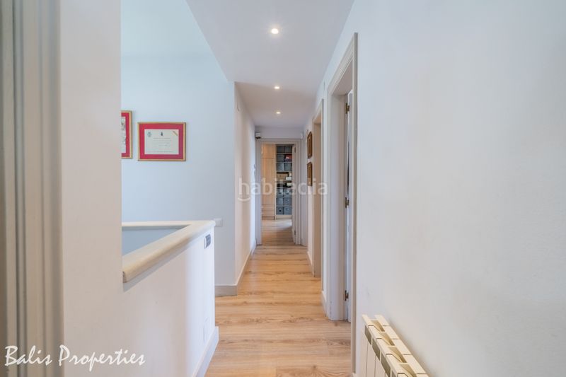 Foto 319d71b6-72eb-40f8-9576-ad080471793f. Casa con camino riscaldamento parcheggio piscina in Cabrils