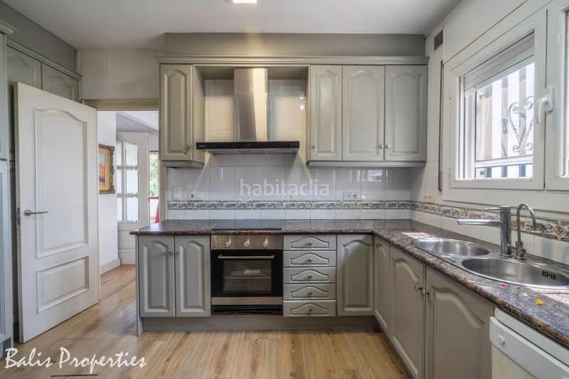 Foto 408f56c9-6e94-4ebb-9303-3fcdb4667465. Casa con camino riscaldamento parcheggio piscina in Cabrils