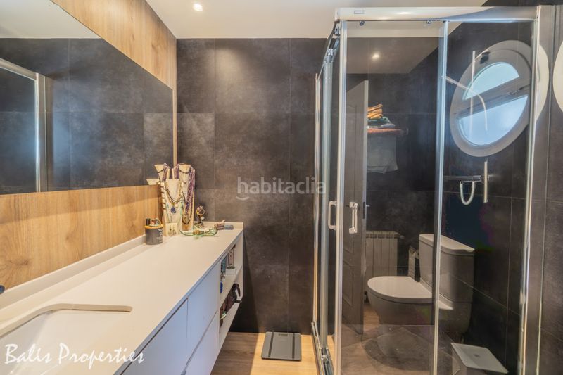 Foto 53494061-f20d-4e36-b1a7-4952ed5e25d2. Casa con camino riscaldamento parcheggio piscina in Cabrils