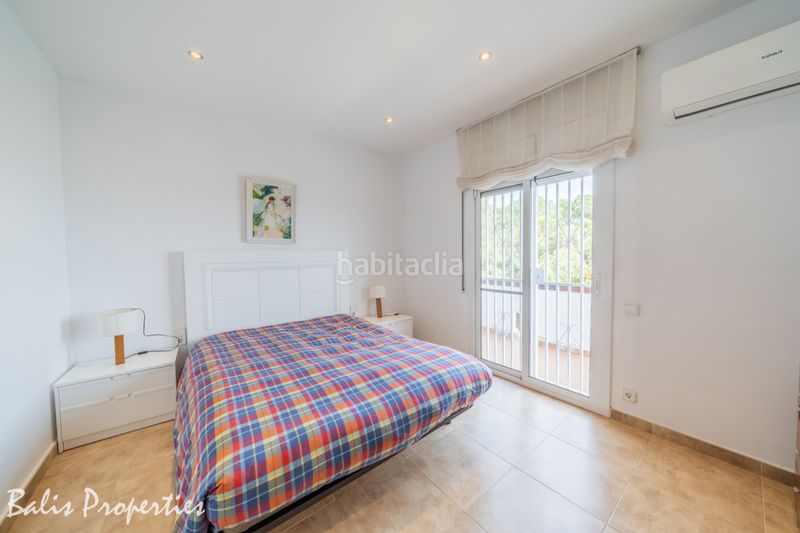 Foto 765f2bb5-be2c-4ebb-a18c-4f7490e870bd. Casa con camino riscaldamento parcheggio piscina in Cabrils