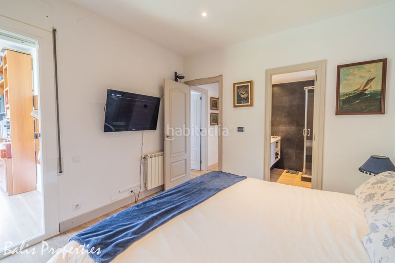 Foto 99517788-0f76-4a73-bacc-3f98949bc658. Casa con camino riscaldamento parcheggio piscina in Cabrils