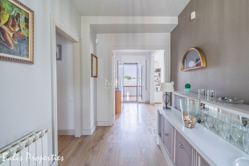 Foto c1ff5a8f-ffbc-4267-98f0-0d815daa2718. Casa con camino riscaldamento parcheggio piscina in Cabrils