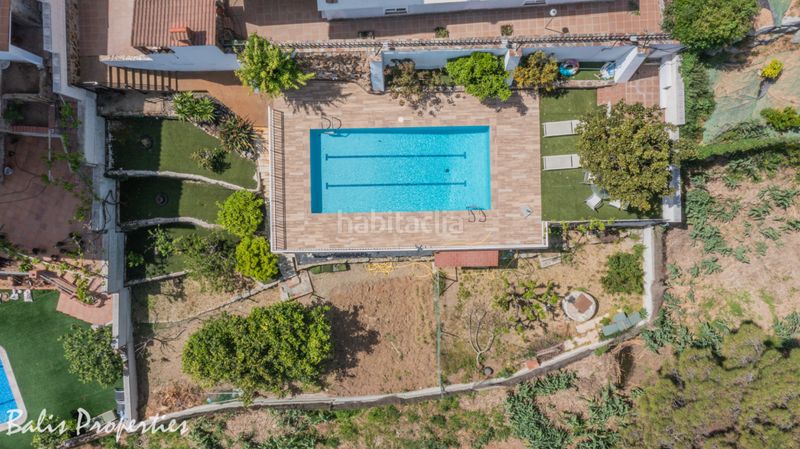 Foto cfd5ed5f-9cd5-433d-b5f2-a4b65957d646. Casa con camino riscaldamento parcheggio piscina in Cabrils