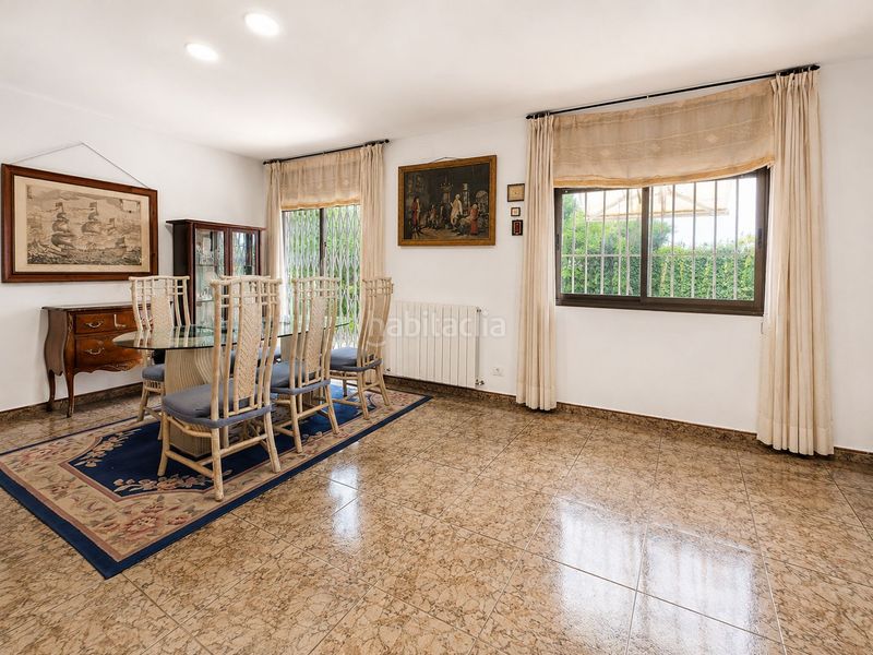 Foto 4f88b2e2-e9c5-4401-a4d9-fb32955649bd. Casa amb xemeneia calefacció aparcament piscina a Arenys de Mar