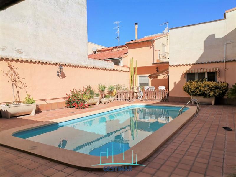 Foto a1f4372c-9678-4906-abae-6c0a056f314a. Xalet amb calefacció piscina a Centre-Zona Alta Alcoi