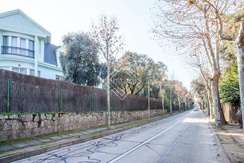 Foto 41232479-f8ba-46f8-9c7d-7fc12e8ded2c. Xalet amb calefacció aparcament piscina a urbanización La Moraleja La Moraleja