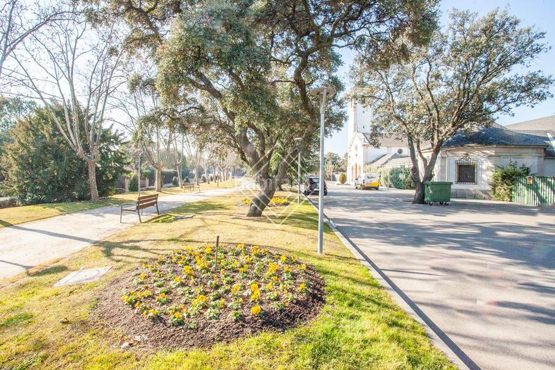 Foto e092f072-fc9d-4c51-bf51-d6dfcc7831ef. Chalet con riscaldamento parcheggio piscina in urbanización La Moraleja La Moraleja