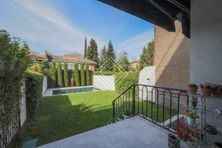 Casa adossada a Aravaca. Estupendo adosado en aravaca