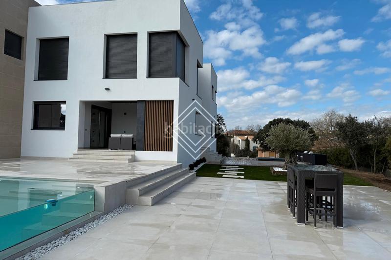 Foto c2fbf39a-33aa-4642-bb9b-7d4220e6eea5. Chalet con camino riscaldamento parcheggio piscina in Ciudalcampo