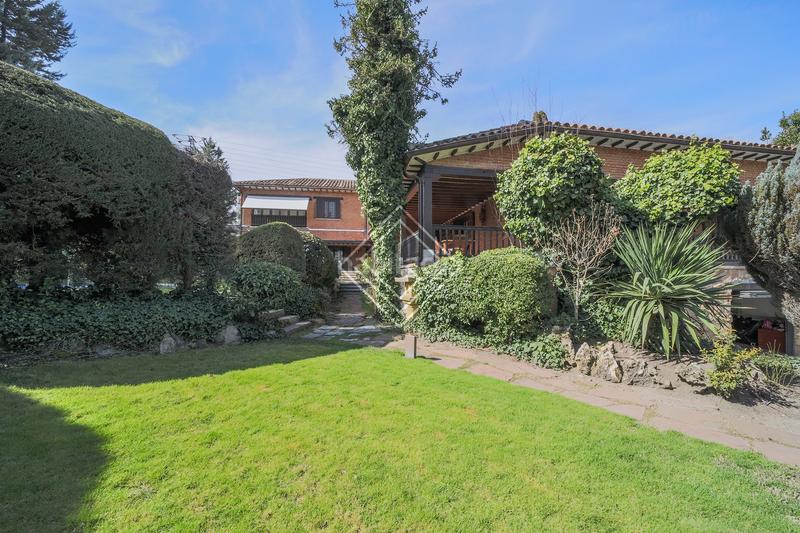 Foto 928a9cb4-9fc9-475d-a859-2ba307a4188b. Alquiler chalet en Ciudad Universitaria Madrid