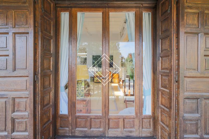 Foto 5b59da56-9981-41f8-9bbf-a2cdcba429f5. Miete chalet mit kamin heizung parking pool in Ciudad Universitaria Madrid