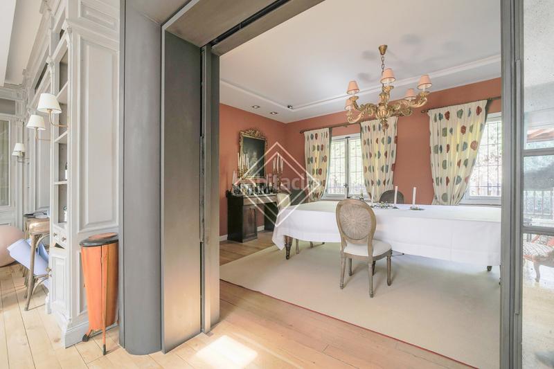 Foto b08cb0db-f85a-4256-9534-c7771f2728c3. Miete chalet mit kamin heizung parking pool in Ciudad Universitaria Madrid